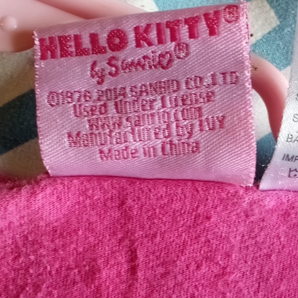 GIRLS hello Kitty vest shirt - Picture 7 of 7